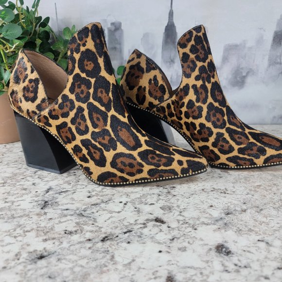 ANTONIA MELANI CALF HAIR BOOTS (NEVER WORN-NEW) - Picture 4 of 9